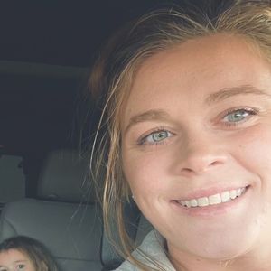 Meet your Posher, Rebekah